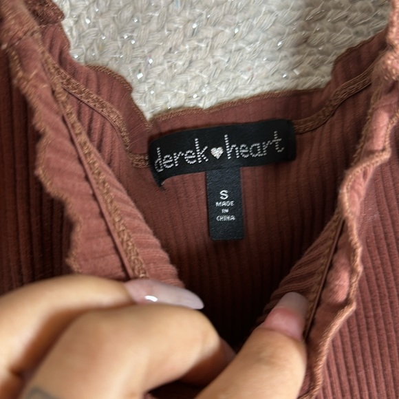 Reddish brown tight dress - Picture 2 of 3